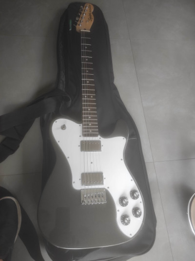 Vendo Telecaster squire HH