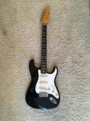 Fender Stratocaster Japón 1986