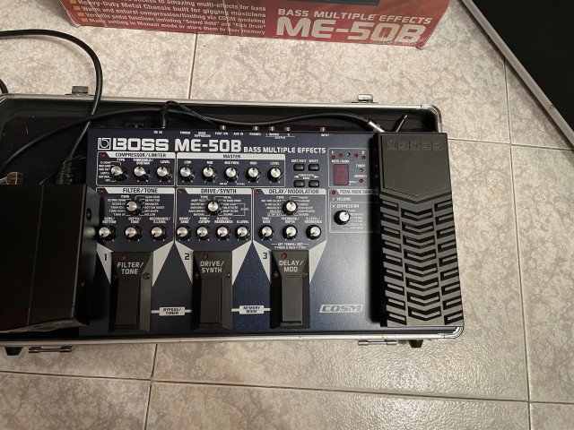 Pedalera multiefectos Boss ME 50 B