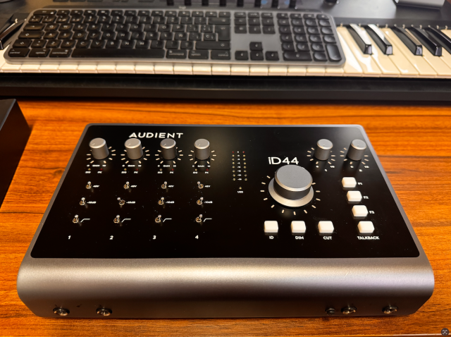 Audient iD44 mk2 Interfaz de Audio