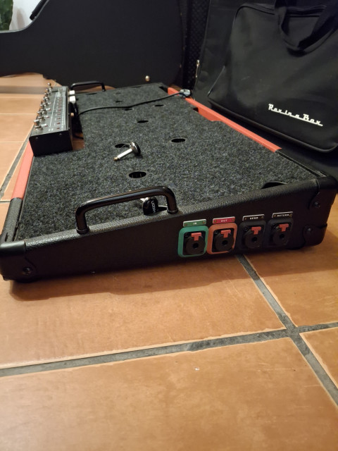 Pedalera ROCK in a BOX