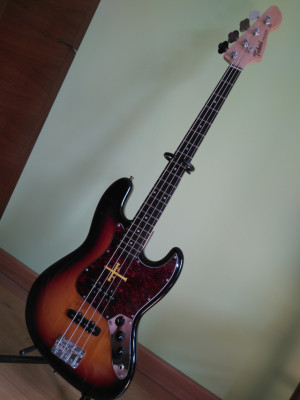 Bajo Jazz Bass Tokai AJB52 YSR
