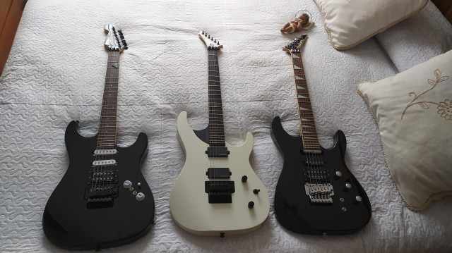 Se cambian 3 guitarras por 1