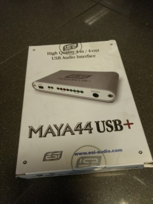 ESI Maya 44 USB+ precintada