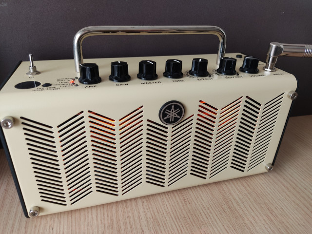 Amplificador Yamaha Thr5
