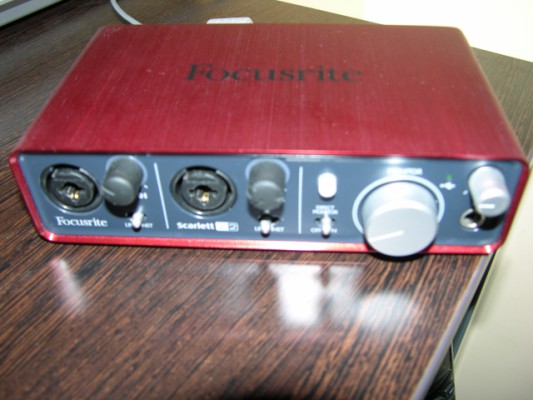 Vendo Focusrite Scarlett 2i2 USB Audio Interface