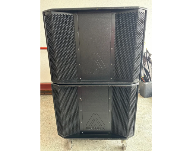 Subgraves activos Master Audio p18swa