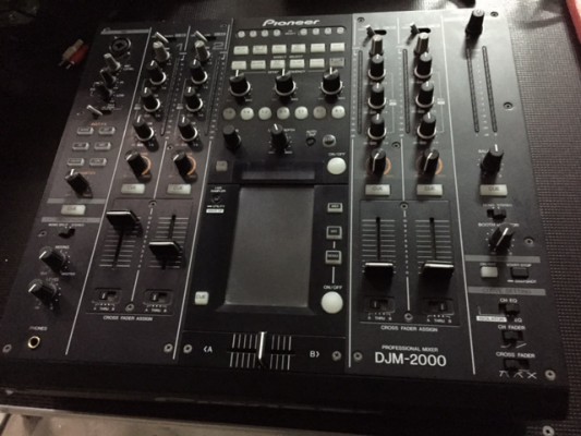 Mesa DJ Pioneer DJM-2000