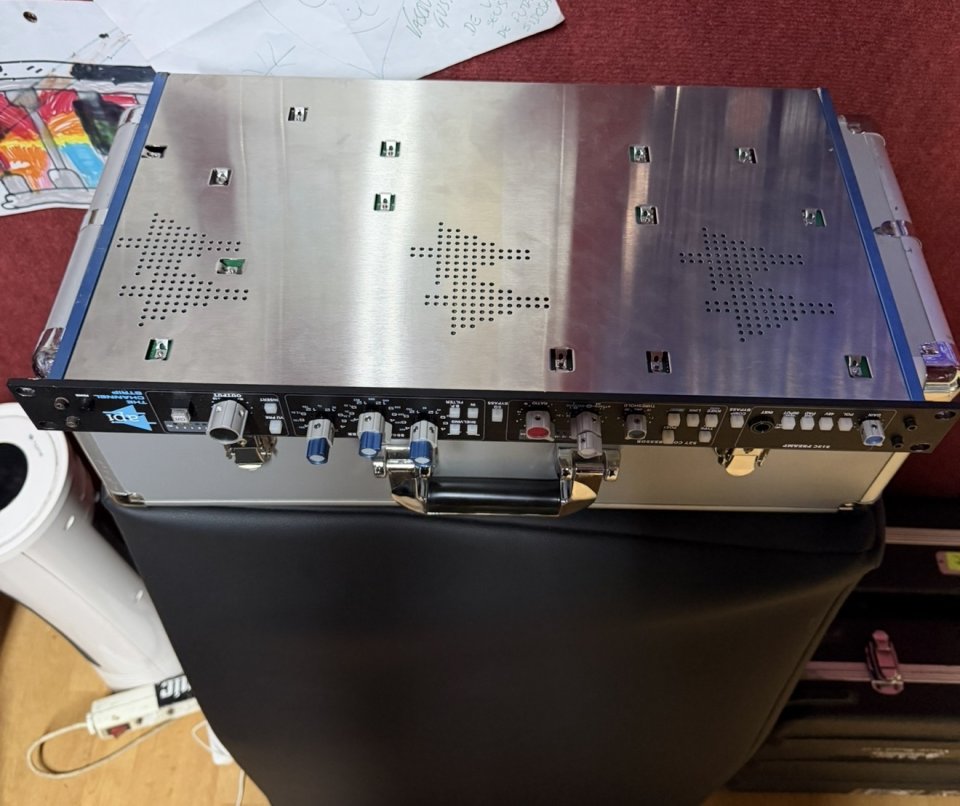 Api channel strip - comprado en 2021 - de segunda mano · Foto 3 de 7 · Pontevedra · 2300 €