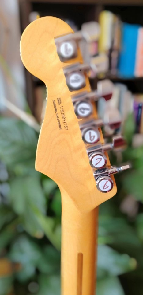 Guitarra Fender Ultra Stratocaster de segunda mano · Foto 4 de 10 · Madrid · 1950 €