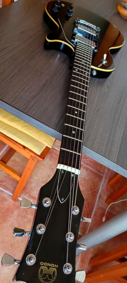 ¡!Ojo Lee anuncio entero!¡ Guitarra Hondo de segunda mano · Foto 2 de 9 · Madrid · 70 €