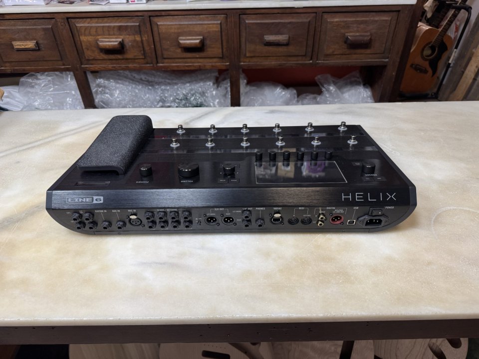 Line 6 Helix Floor Pedalera Multiefectos