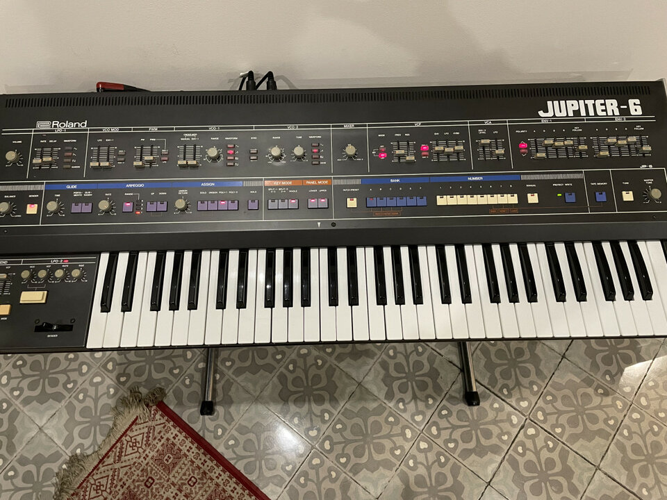 Roland Jupiter 6