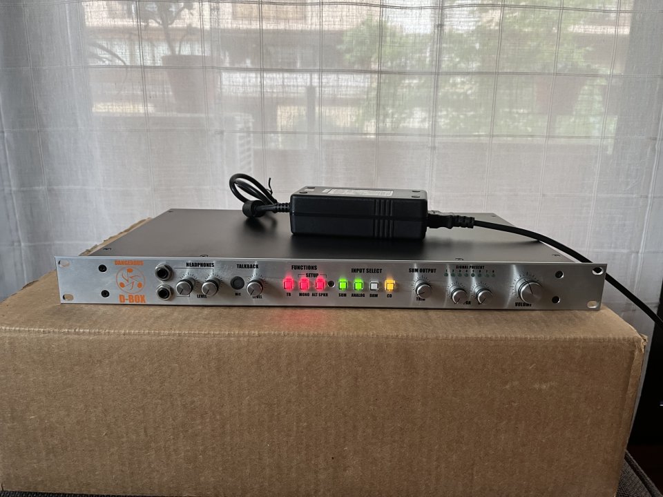 Dangerous D-Box de segunda mano · Foto 2 de 9 · Barcelona · 900 €