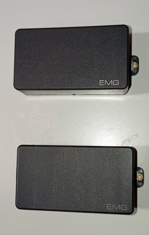 O cambio   juego emg 81/60