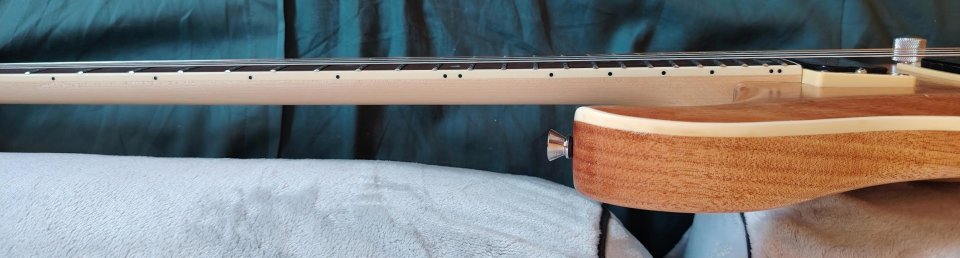 Guitarra eléctrica Elg de segunda mano · Foto 8 de 10 · Madrid · 275 €