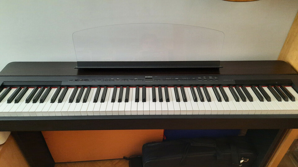 Piano eléctrico Yamaha P 140