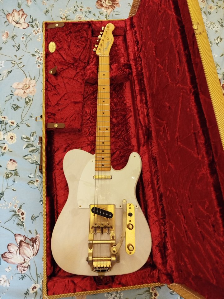 Telecaster Fender Original American 50's con bigsby t pastillas boutique de segunda mano · Foto 1 de 6 · Valencia · 2200 €