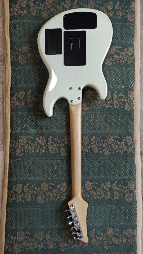 Line 6 JTV-69S OW James Tyler Variax SSS