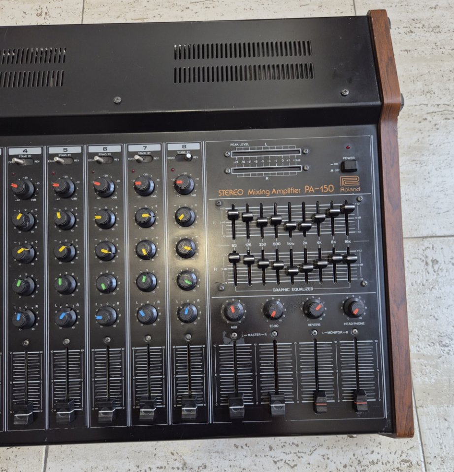 MIXER ROLAND PA-150 de segunda mano · Foto 5 de 8 · Girona · 325 €