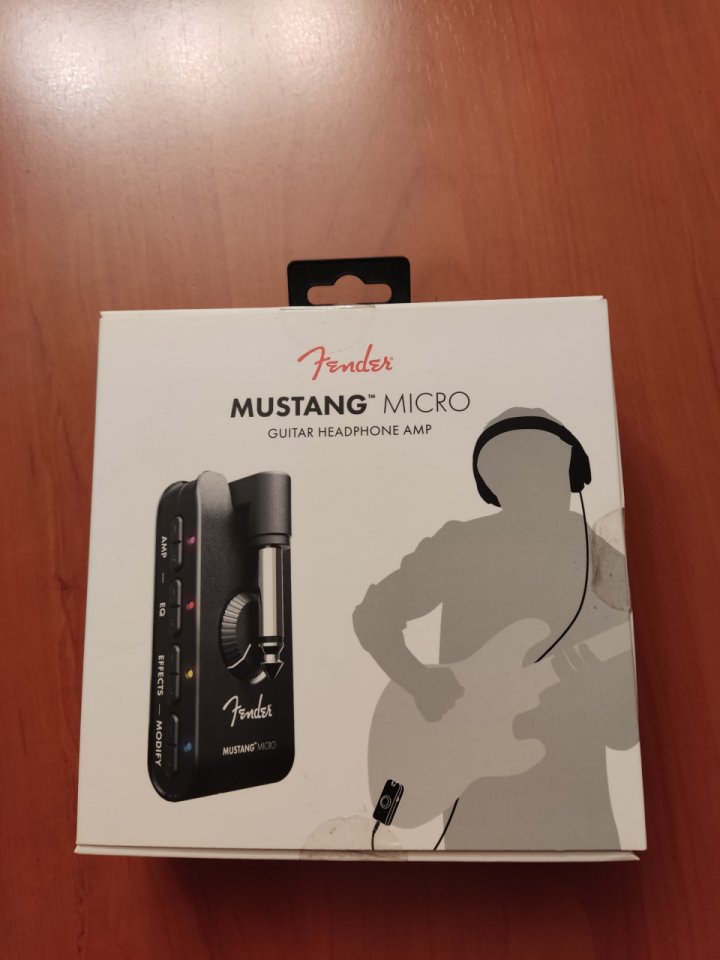 Fender Mustang Micro de segunda mano · Foto 1 de 4 · Valencia · 75 €