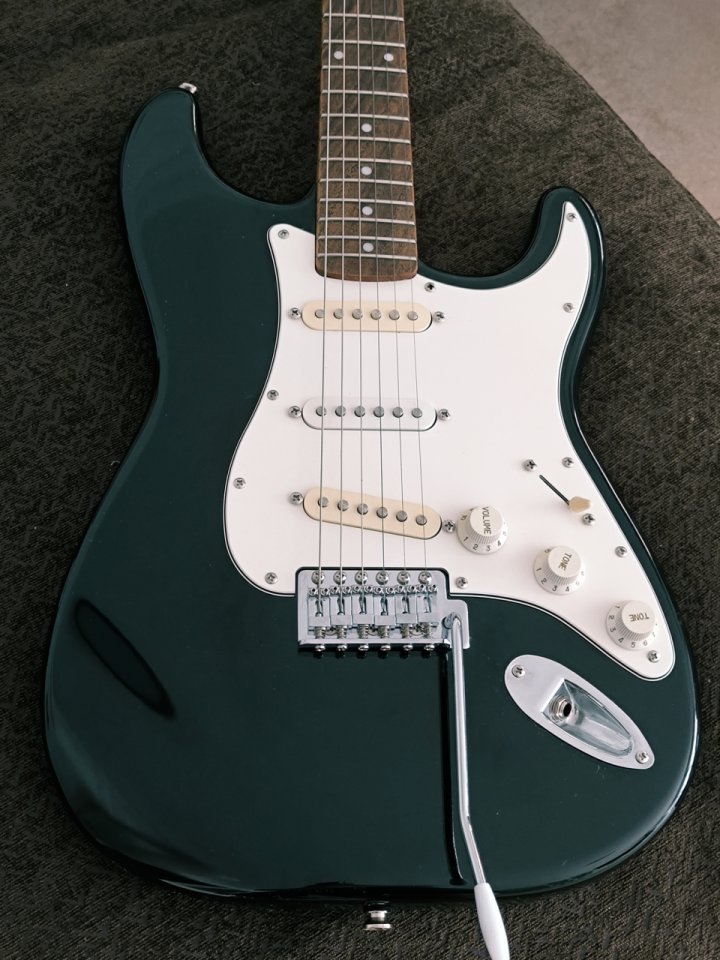 Squier Stratocaster Afinnity de segunda mano · Foto 2 de 5 · Madrid · 150 €