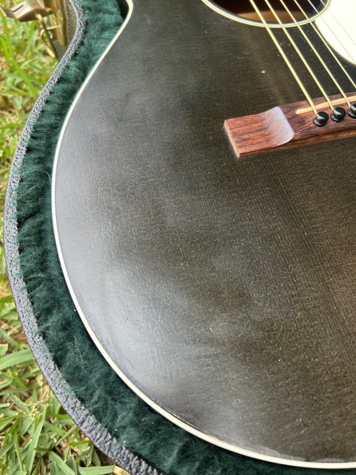 Rebaja! Guitarra acústica Martin 00-17S Black smoke con LR BAGGS