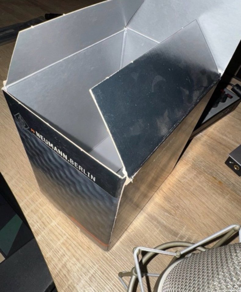 TLM49 mic vendo por falta de uso de segunda mano · Foto 4 de 5 · Barcelona · 820 €