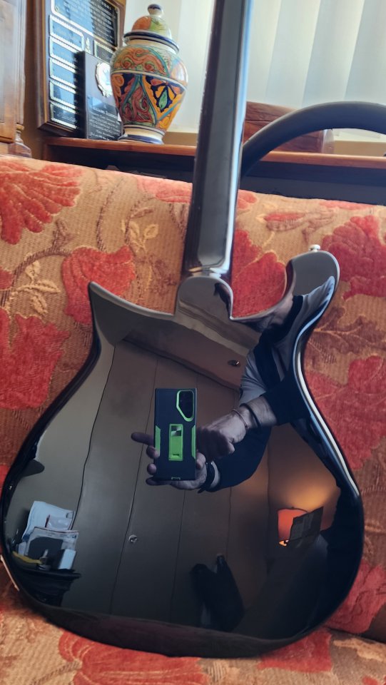 Rickenbacker 660 Jetglo 2025 . Nueva aun sin estrenar.