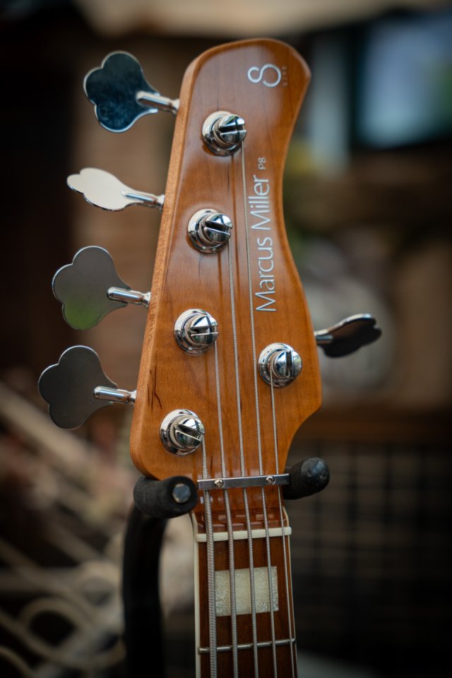 Sire Marcus Miller P8 5-String Bass – Ash – IMPOLUTO