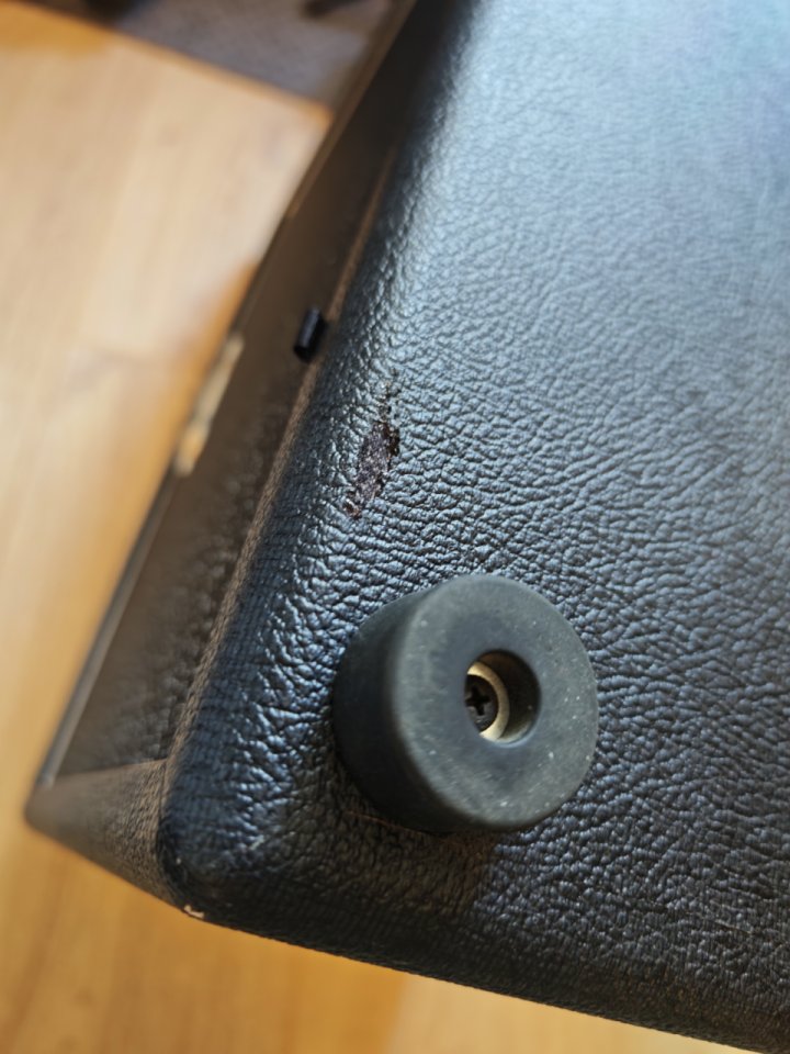 Pantalla Suhr 1x12 - Celestion V30 8ohms inglés de segunda mano · Foto 9 de 10 · Barcelona · 500 €