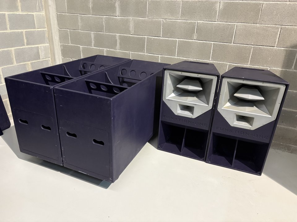 Sistema completo Funktion One R2, F218mkII y amplificacion