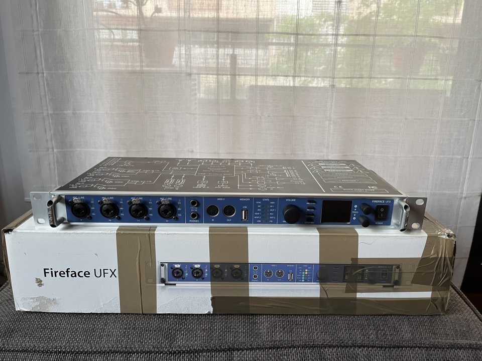 RME Fireface UFX de segunda mano · Foto 4 de 8 · Barcelona · 800 €