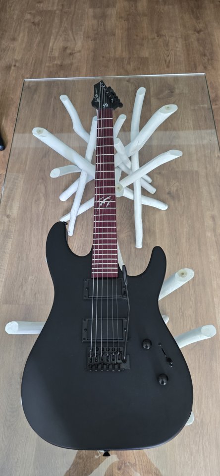 Harley Benton Eléctrica de segunda mano · Foto 2 de 10 · Madrid · 120 €