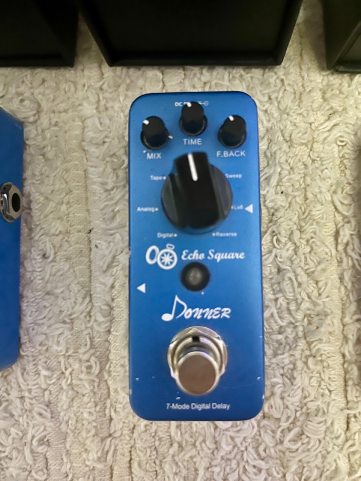 Donner Echo Square - Delay de segunda mano · Foto 1 de 9 · Gipuzkoa · 15 €