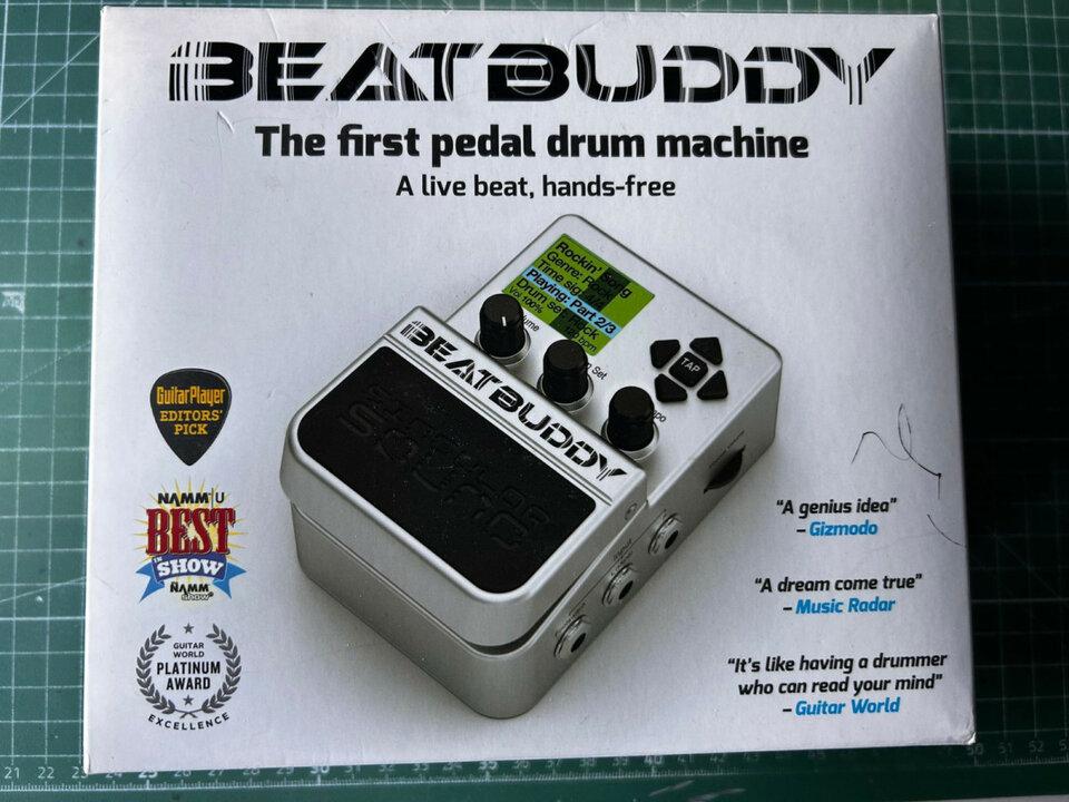 Caja de ritmos / acompañamiento realista BeatBuddy