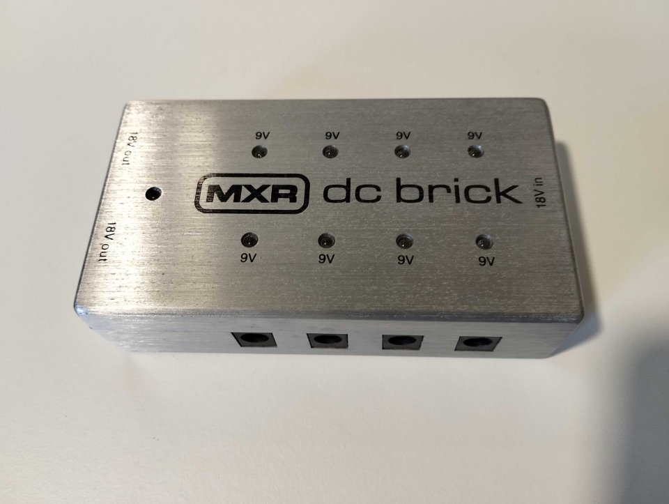 MXR Power DC Brick de segunda mano · Foto 1 de 3 · Asturias · 50 €