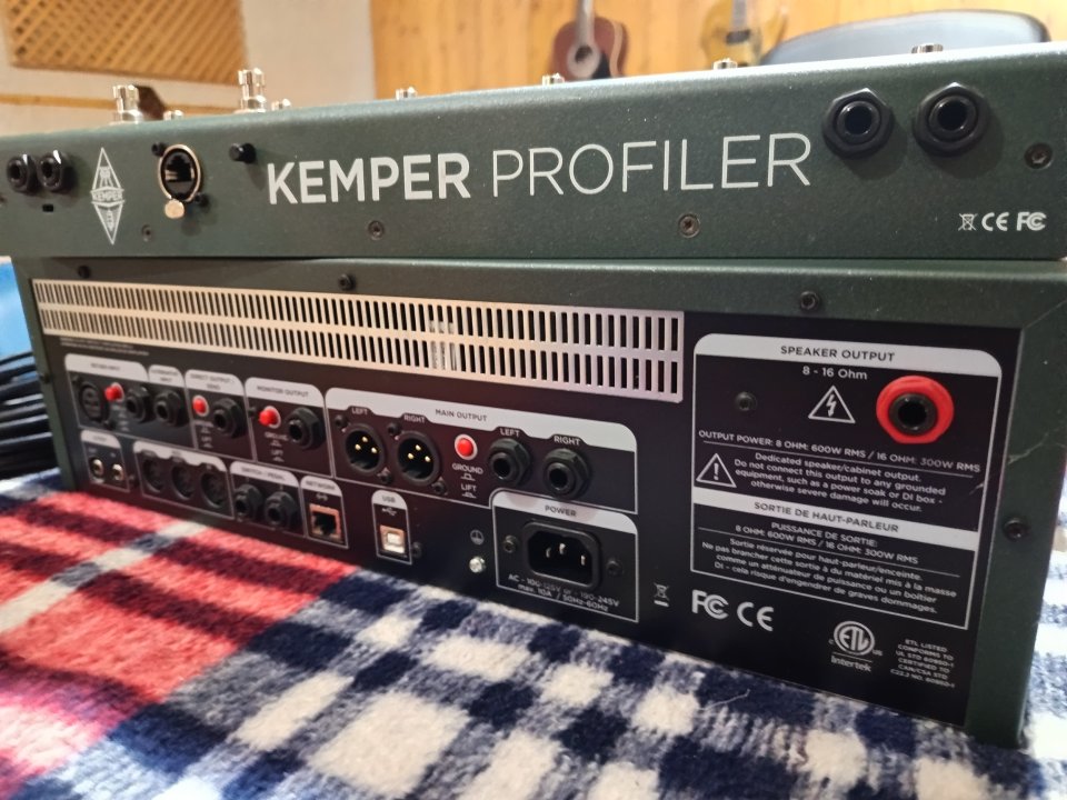 Kemper Profiler PowerRack + Remote de segunda mano · Foto 3 de 8 · Pontevedra · 1190 €