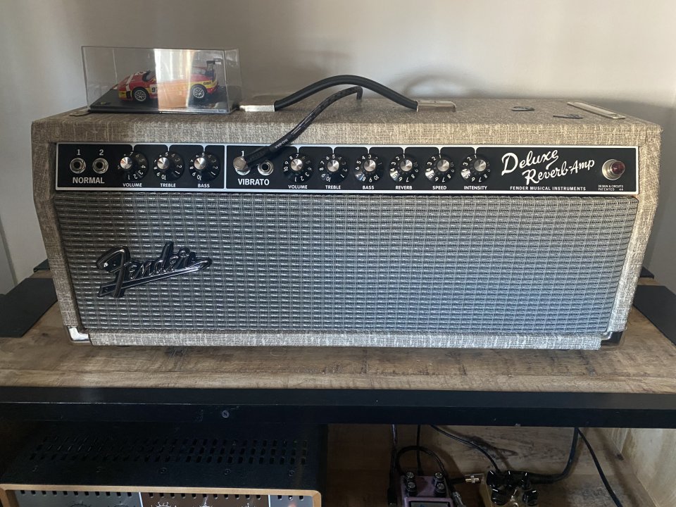 Fender Deluxe Reverb 65 RI + UA OX Box de segunda mano · Foto 1 de 3 · Illes Balears · 1700 €