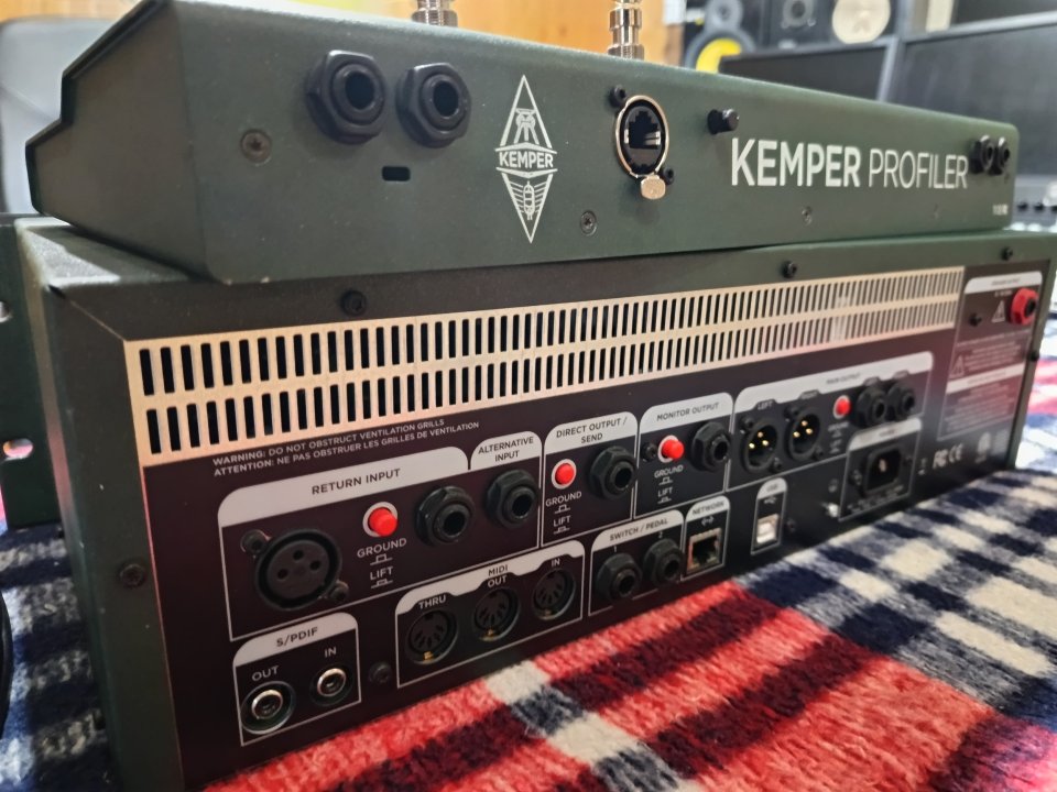Kemper Profiler PowerRack + Remote de segunda mano · Foto 4 de 8 · Pontevedra · 1190 €