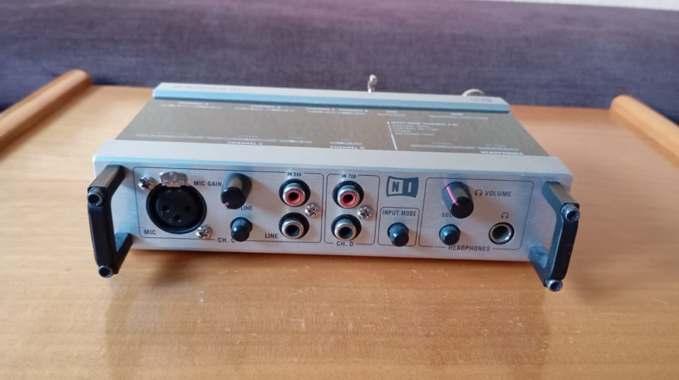 Audio 8 dj de Traktor de segunda mano · Foto 3 de 4 · Madrid · 100 €
