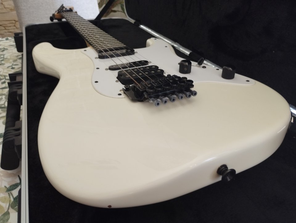 Jackson Adrian Smith USA de segunda mano · Foto 7 de 10 · Huelva · 1880 €