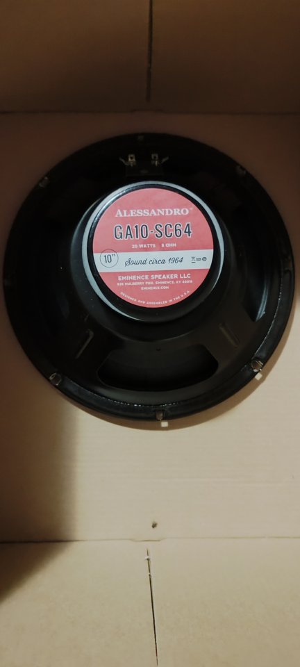 Eminence USA GA10-SC64 George Alessandro "Sound Circa '64" 10 (Fender Princeton premium upgrade) de segunda mano · Foto 4 de 6 · Salamanca · 119 €