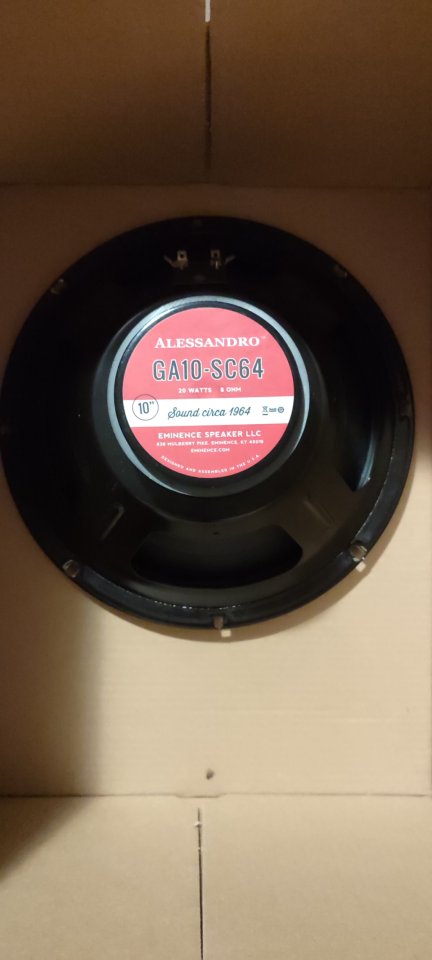 Eminence USA GA10-SC64 George Alessandro "Sound Circa '64" 10 (Fender Princeton premium upgrade) de segunda mano · Foto 6 de 6 · Salamanca · 119 €