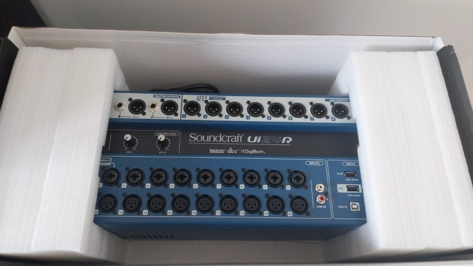 Vendo Soundcraft Ui24R