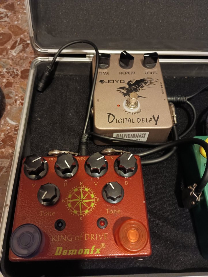 King of Drive demondfx/ delay digital joyo de segunda mano · Foto 1 de 3 · Zaragoza · 50 €