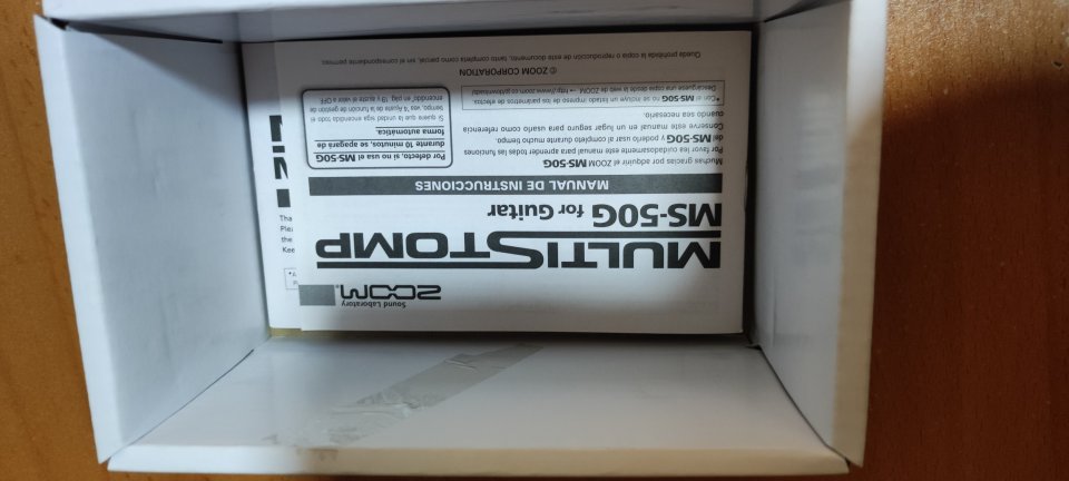 Multiefectos de guitarra electrica  ZOOM MS 50G