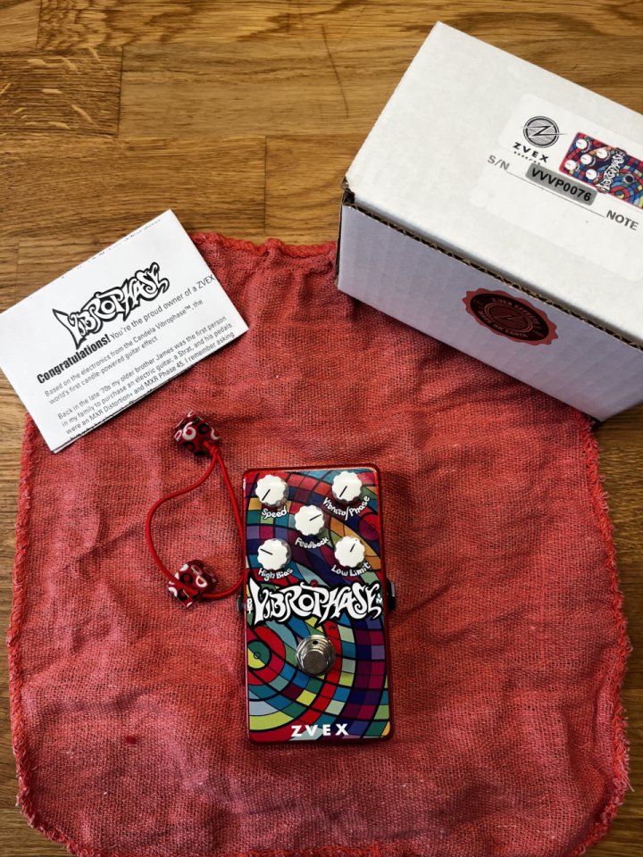 Colección de pedales ZVEX como nuevos / nuevos de segunda mano · Foto 6 de 10 · Tarragona · 1 €