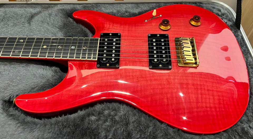 Heartfield Elan by Fender