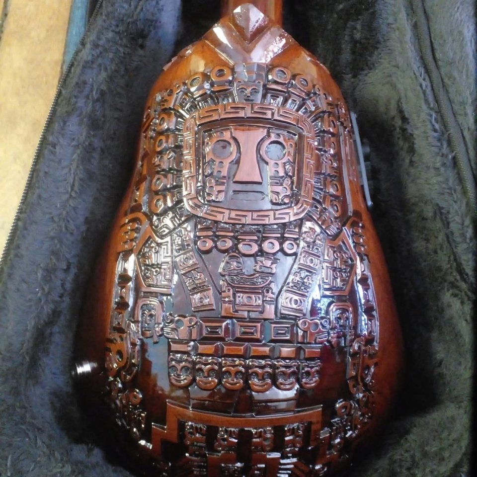 Ronroco Profesional - Obra de Arte Tiahuanacota